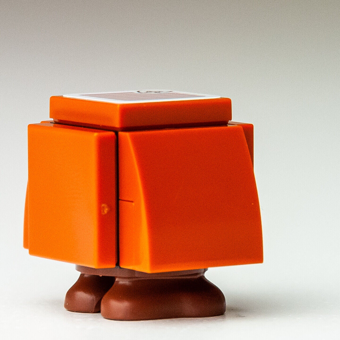 New LEGO Goomba Minifigure - Toad's Treasure Hunt - 71368 (mar0034) - StudBee