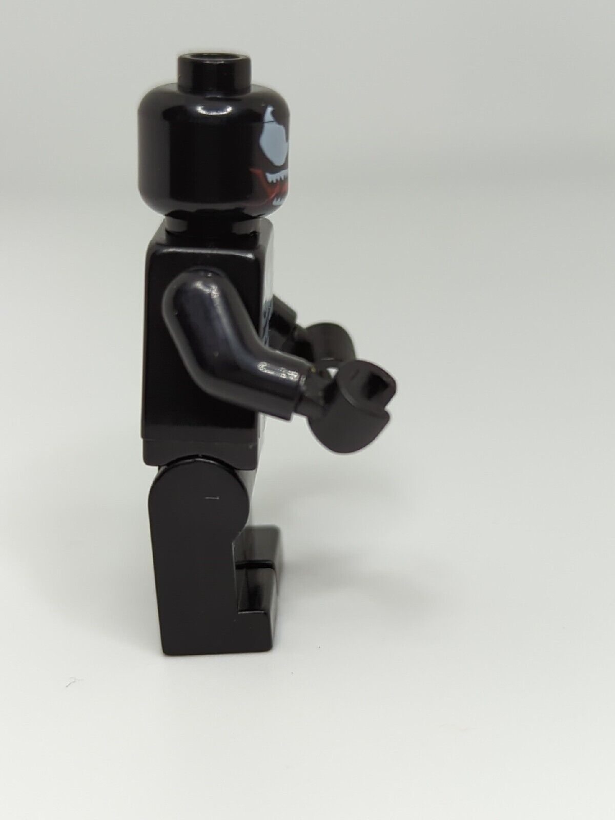 LEGO Venom - Red Mouth Minifigure - Marvel Super Heroes  (sh542) - StudBee