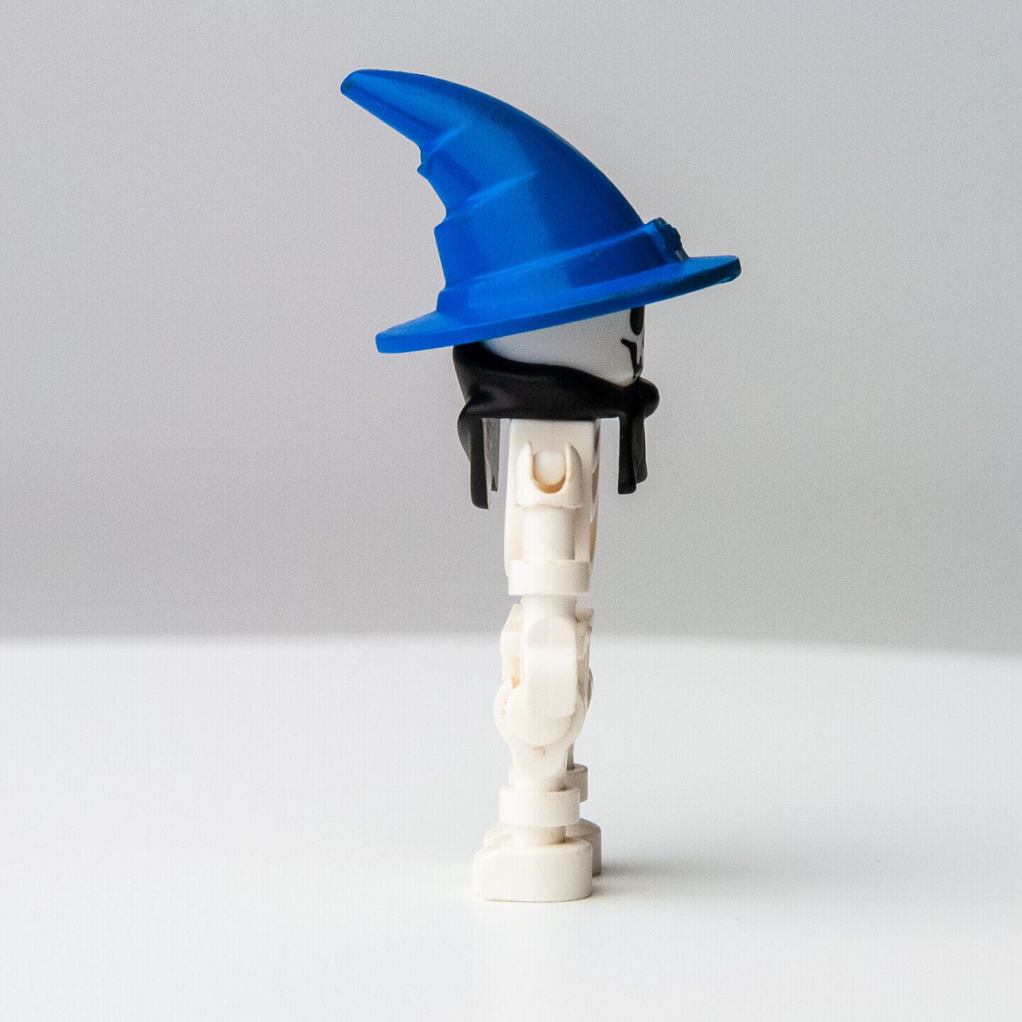 LEGO Skeleton (Boney) - Twisted Time Train - 6497 (gen005) Minifigure - StudBee