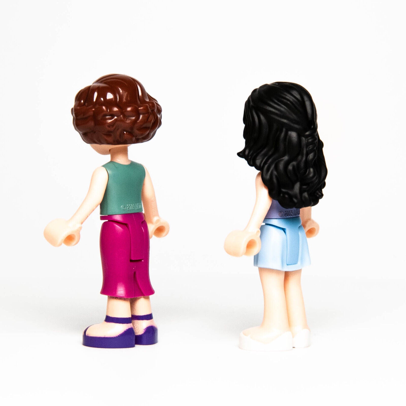 New Lego Friends 41095 Minifigure Lot: Emma (frnd090) & Mom Charlotte (frnd091)
