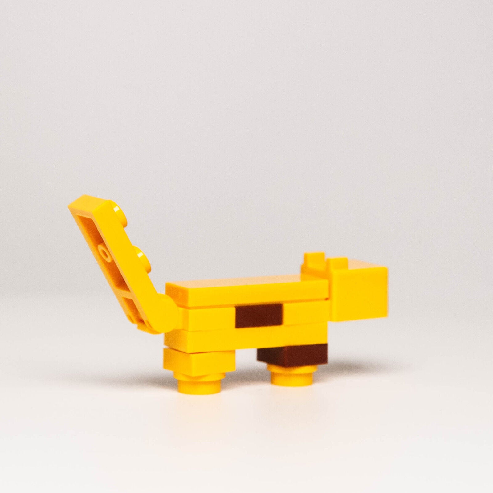 LEGO Minecraft Minifigure - Yellow Minecraft Ocelot (mineocelot02) 21158 - StudBee