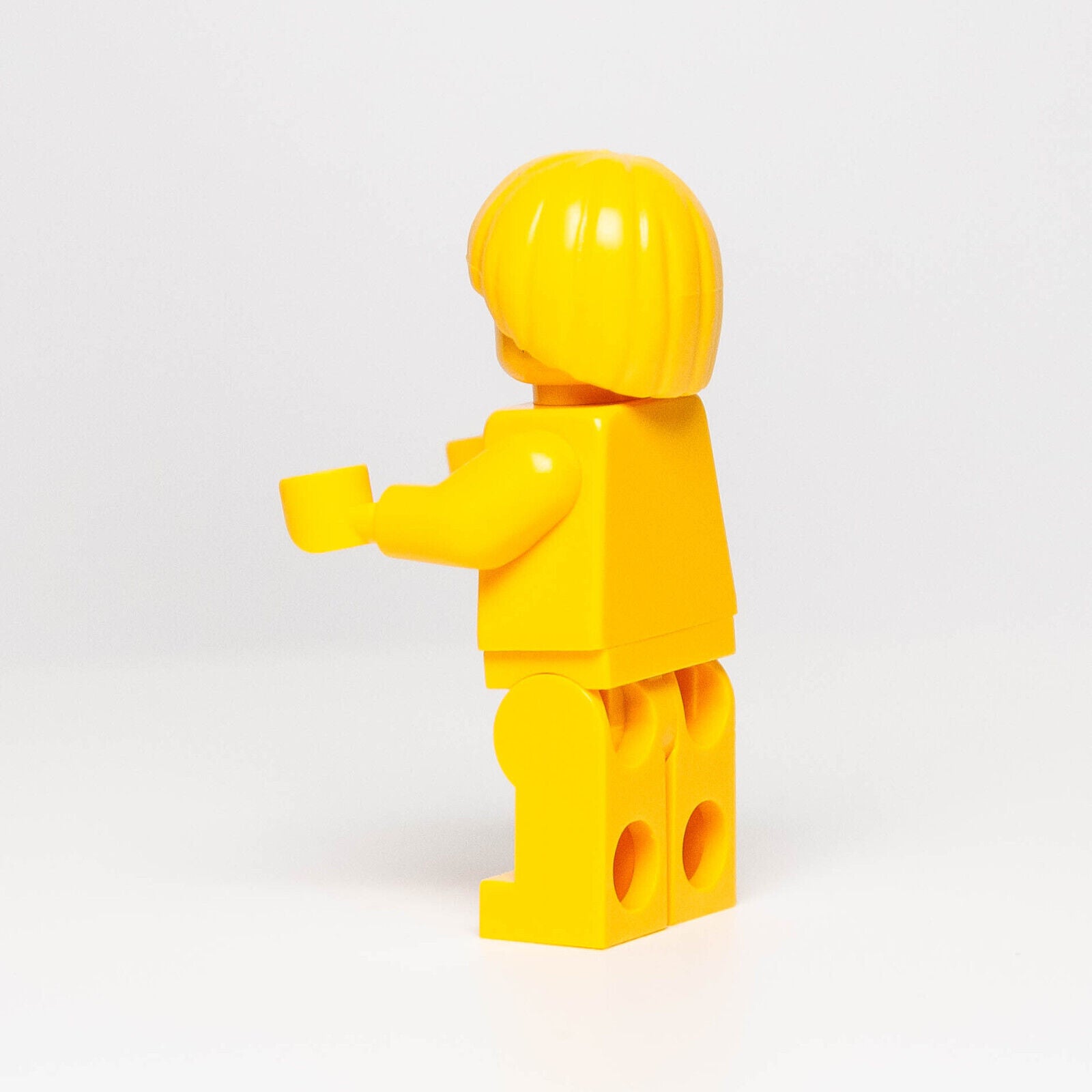 LEGO Everyone is Awesome Yellow Monochrome Minfigure (tls104) 40516 - StudBee