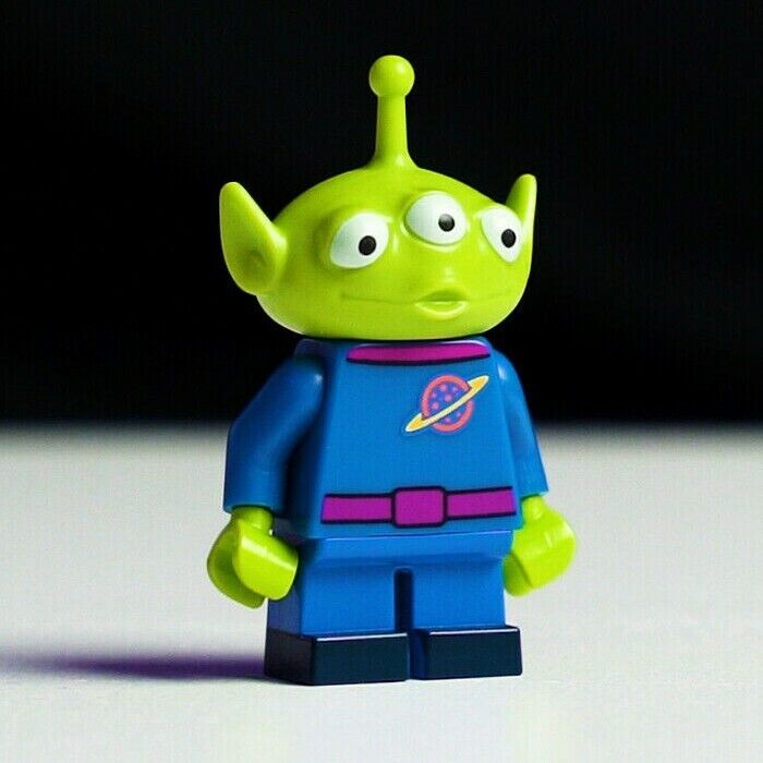 LEGO Pizza Planet Alien (w/ Stand) Minifigure - Disney CMS (dis002) - StudBee