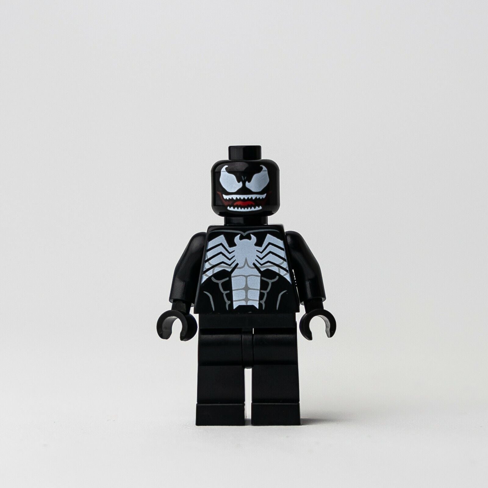 New LEGO Venom - Red Mouth Minifigure - Marvel Super Heroes  (sh542) - StudBee
