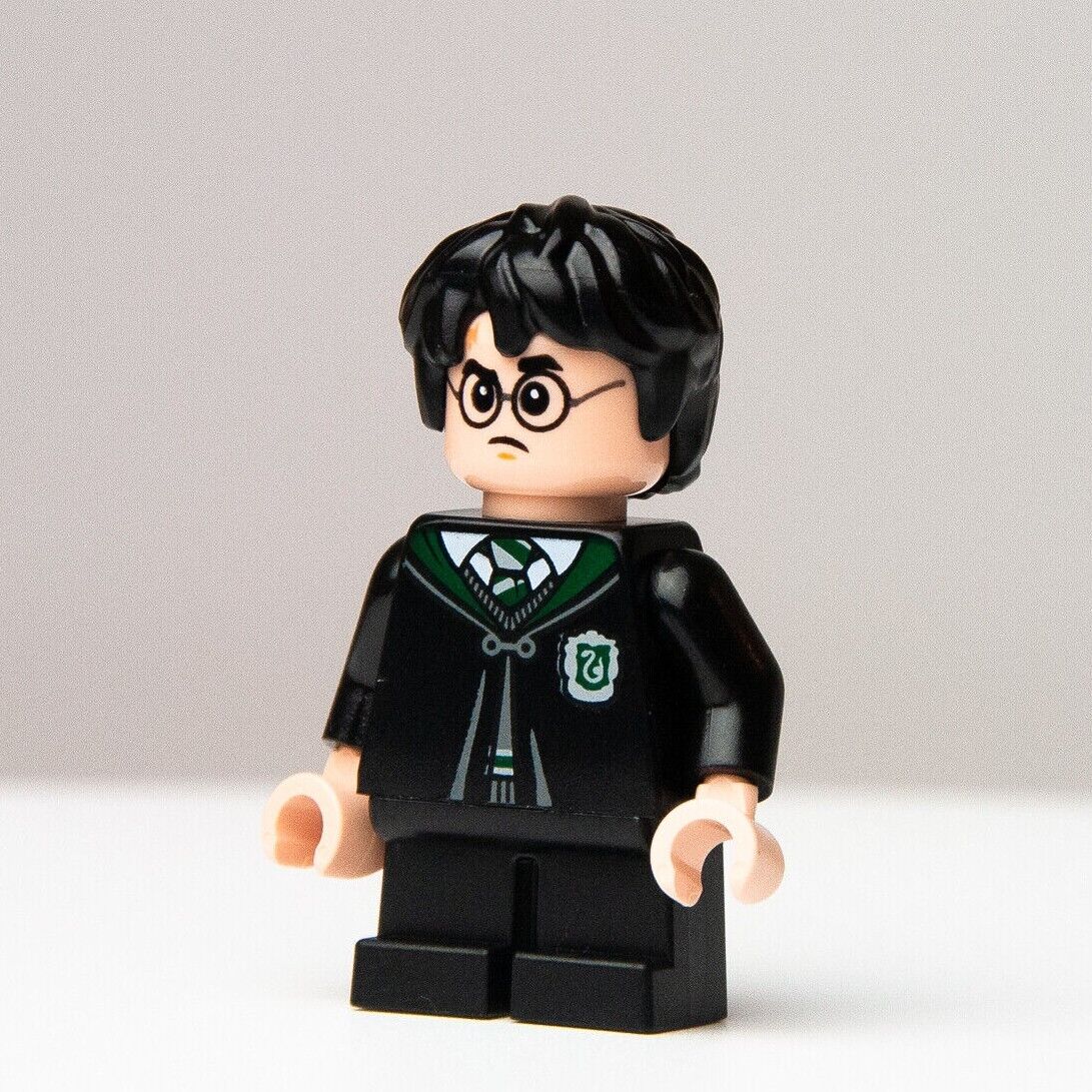 NEW Harry Potter, Slytherin Robe - 7638 - (hp285) LEGO Minifigure - StudBee