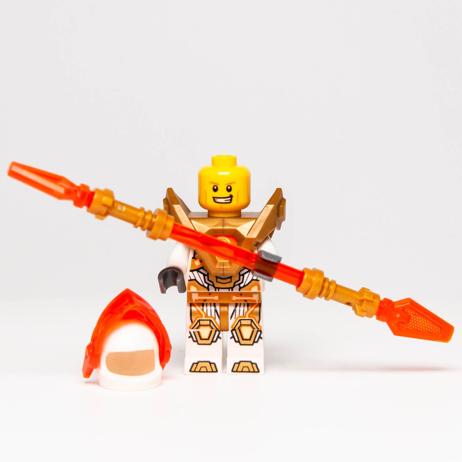 LEGO Nexo Knights - Lance Pearl Gold Armor Minifigure - 72001 (nex141) - StudBee