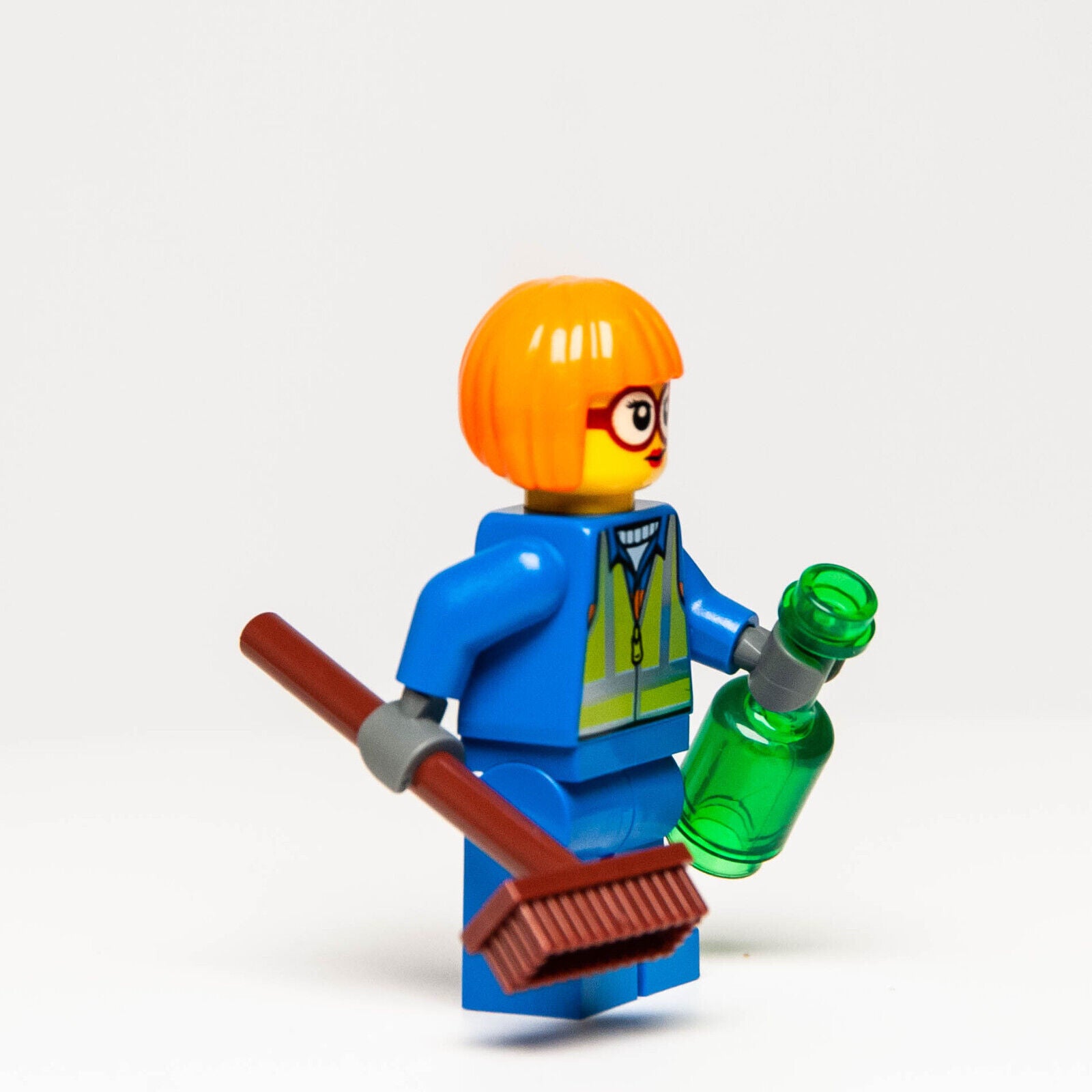 LEGO City Minifigure Shirley Keeper (cty1244) 60303 Sweeper Garbage Cleaner (wtr - StudBee