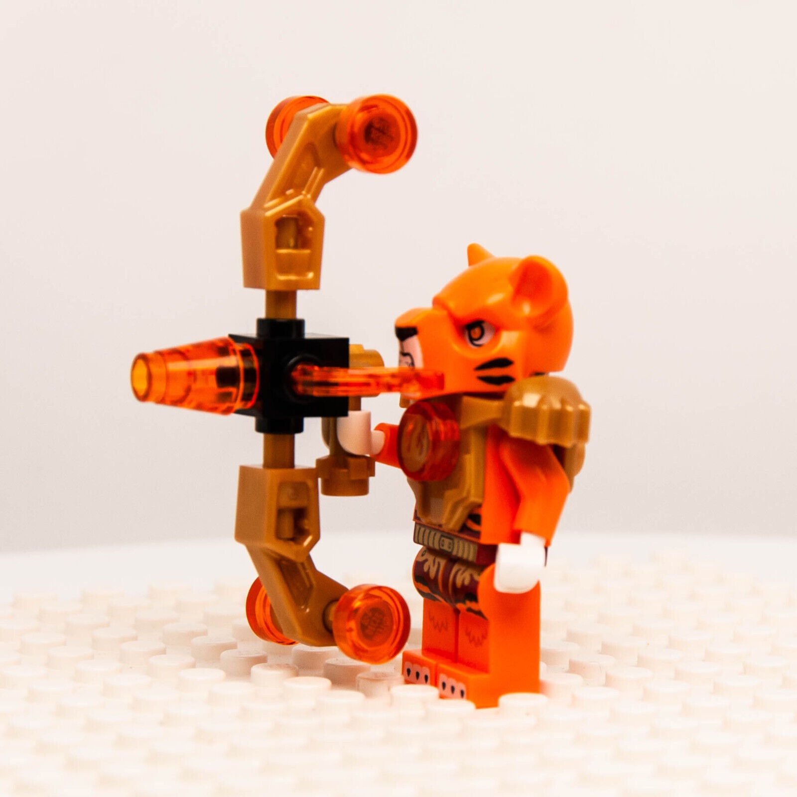LEGO Chima Minifigure - Tormak (loc073) 70146 Orange Tiger Fire Tribe - StudBee
