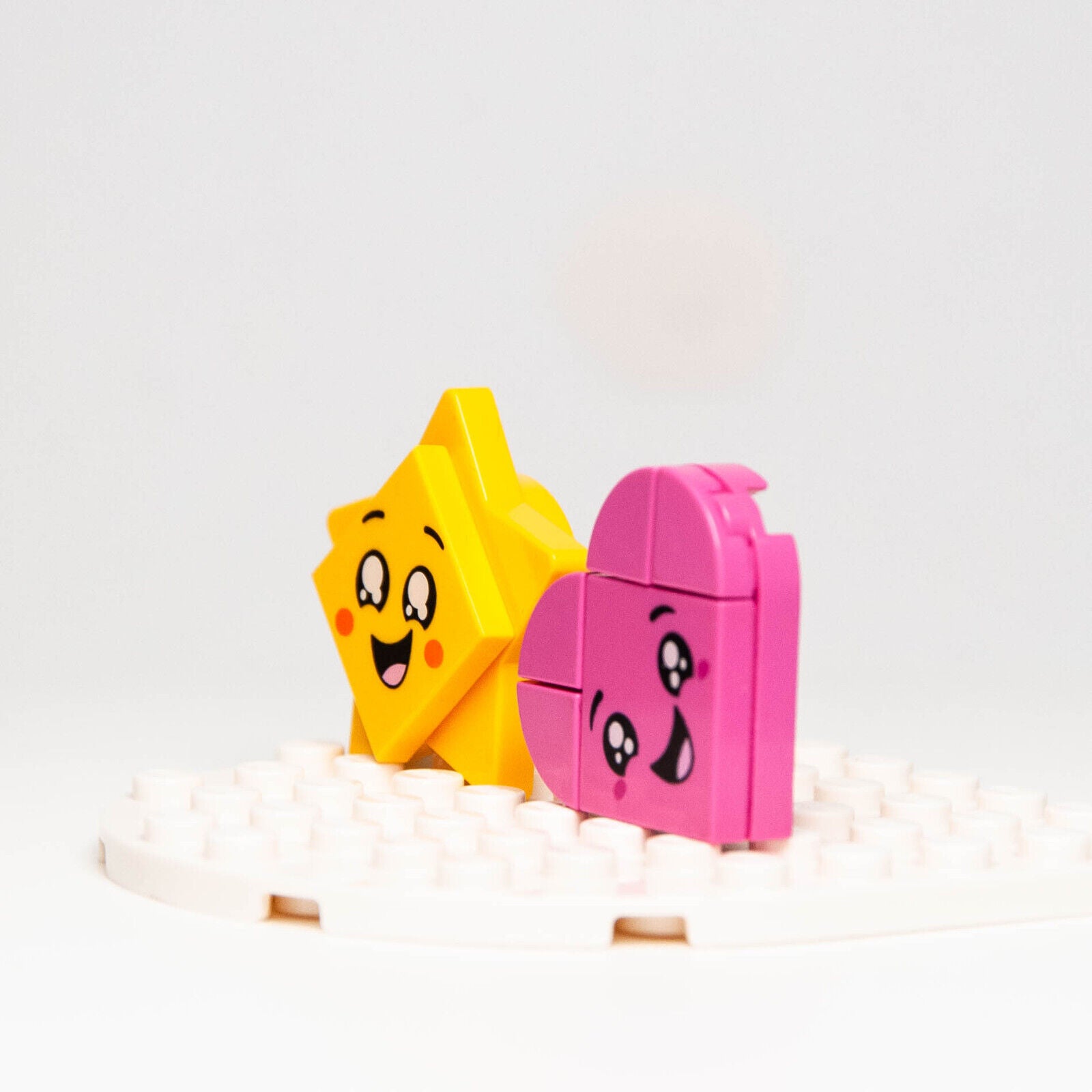 LEGO Movie 2 Minifigures -Brick Built Heart and Star 70829 70838 70830 (tlm - StudBee