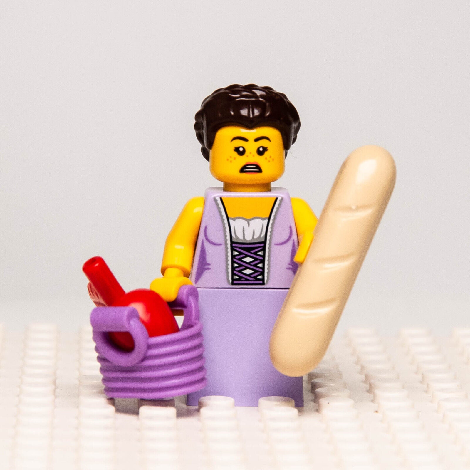 New Lego BAM 2020 Castle Medieval Minifigure - Lavender Corset, Skirt Princess - StudBee