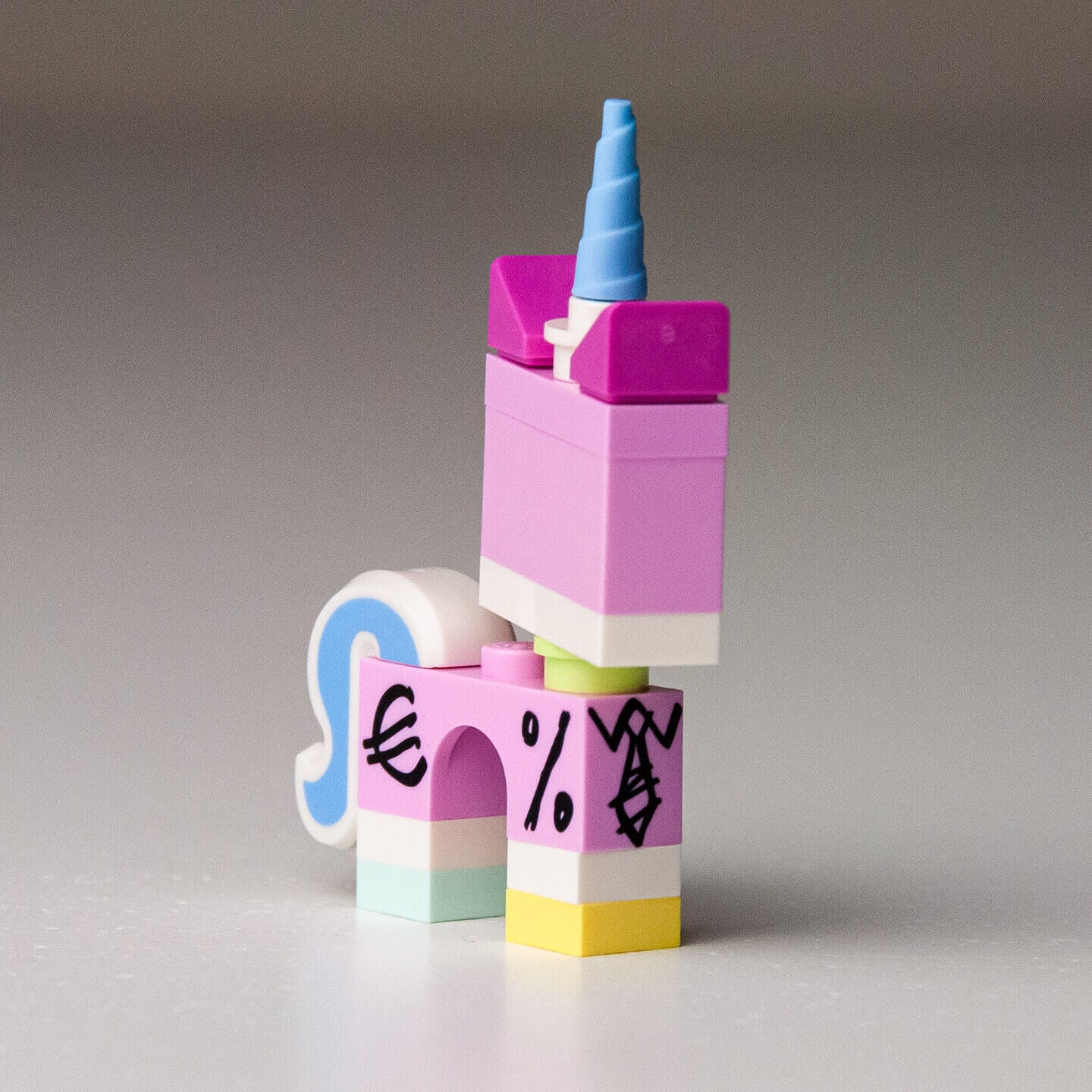 NEW Unikitty - Biznis Kitty - Lord Business' Evil Lair (tlm075) LEGO Minifigure - StudBee