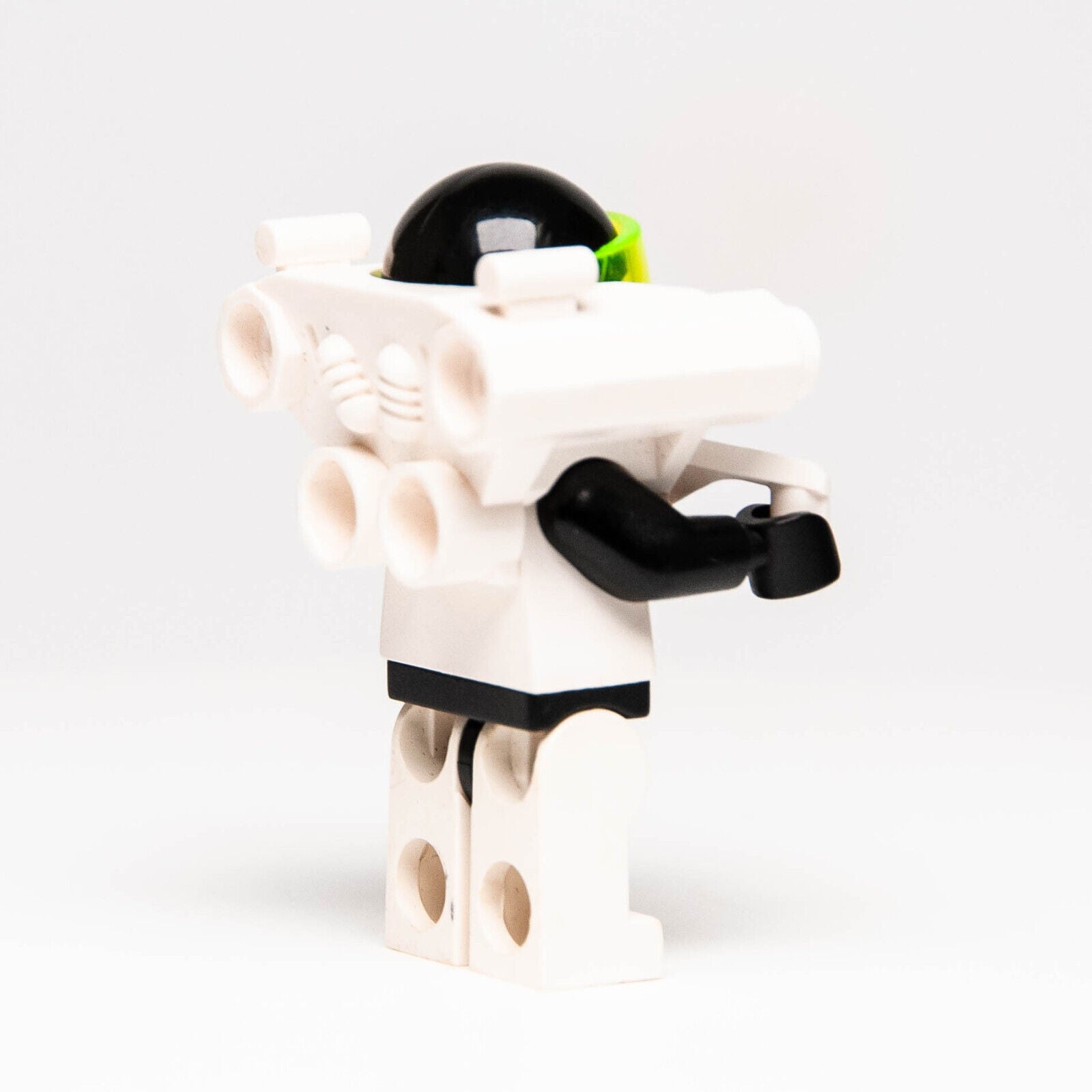 Lego Space Minifigure - Blacktron II Trooper with Jet Pack (sp055) 6981 - StudBee