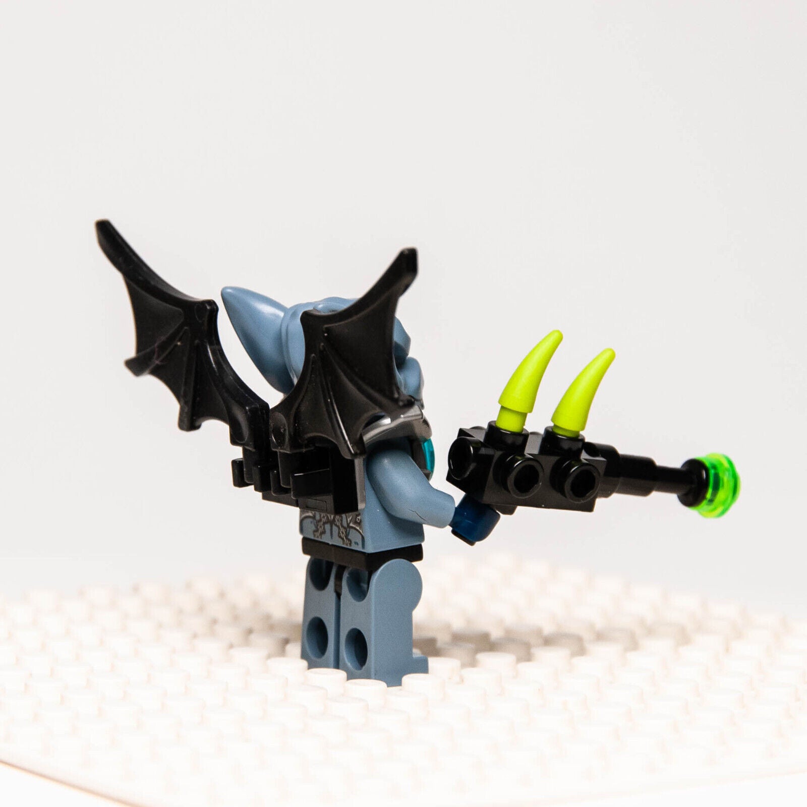 LEGO Chima Minifigure - Blista Bat (loc057) 70137 70134 Outland Base - StudBee