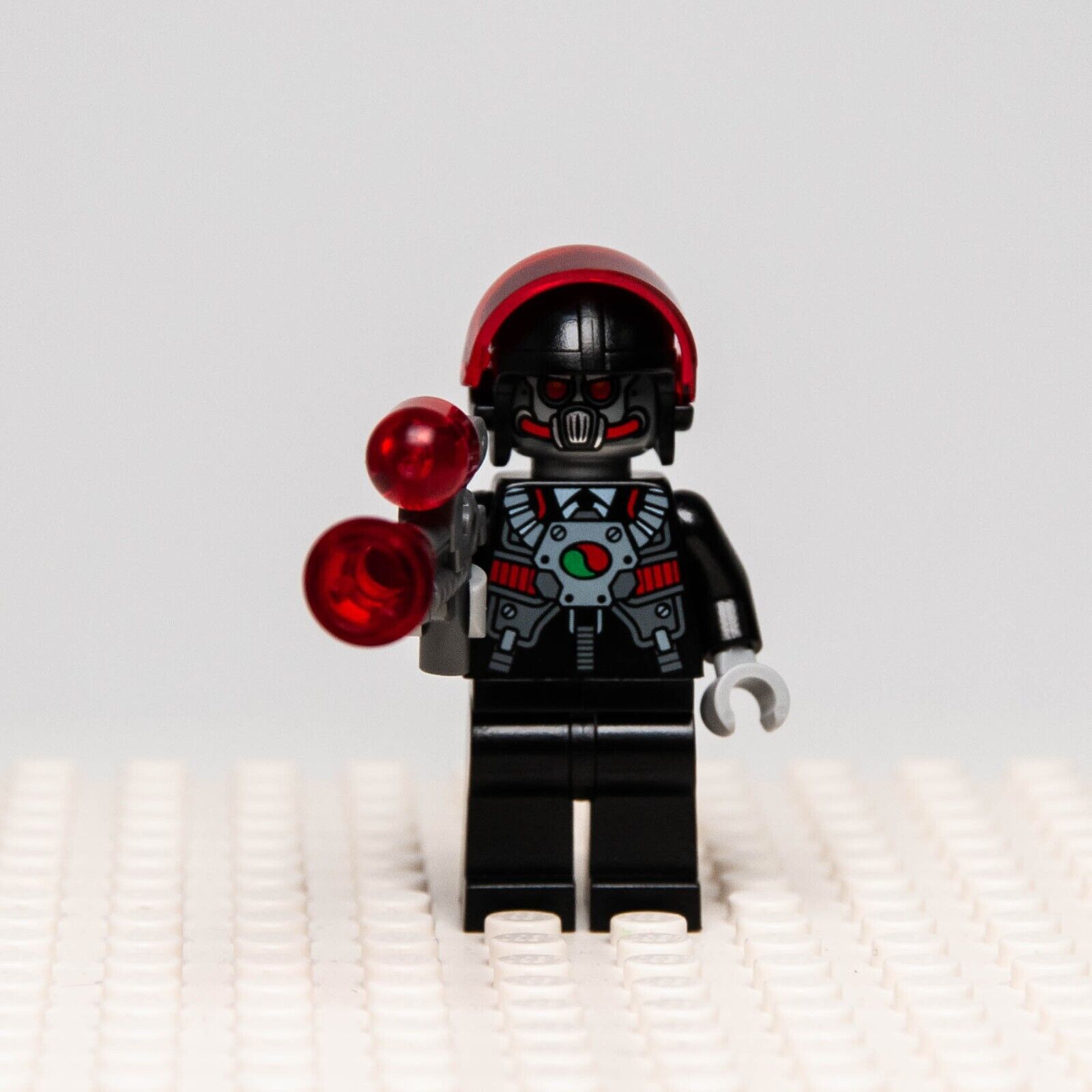 The LEGO Movie Minifigure - Robo Pilot (tlm065) -  70816 Benny's Spaceship - StudBee