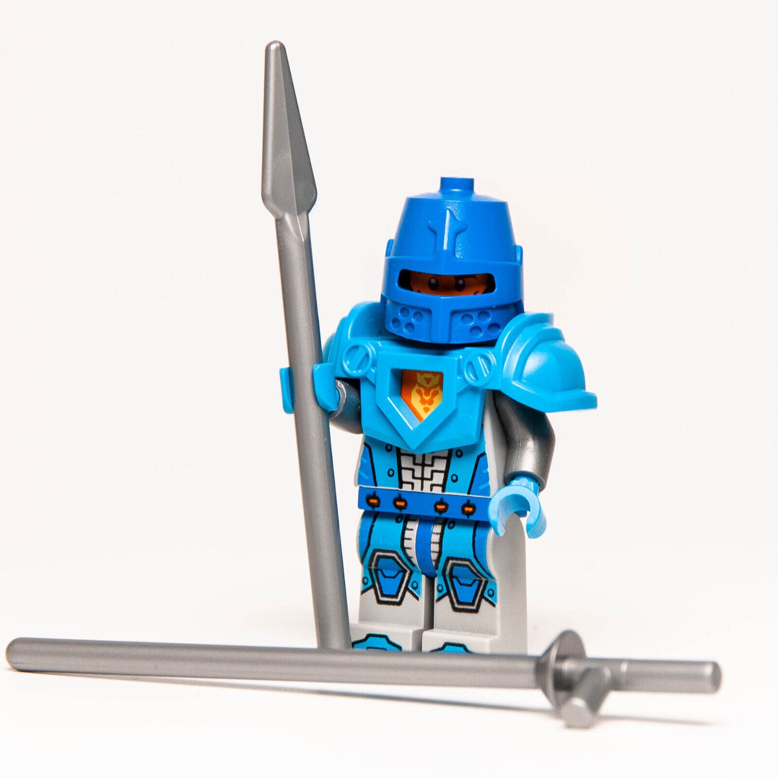 Lego Nexo Knights Minifigure: Royal Soldier / King's Guard (nex039b) 70318 30376 - StudBee