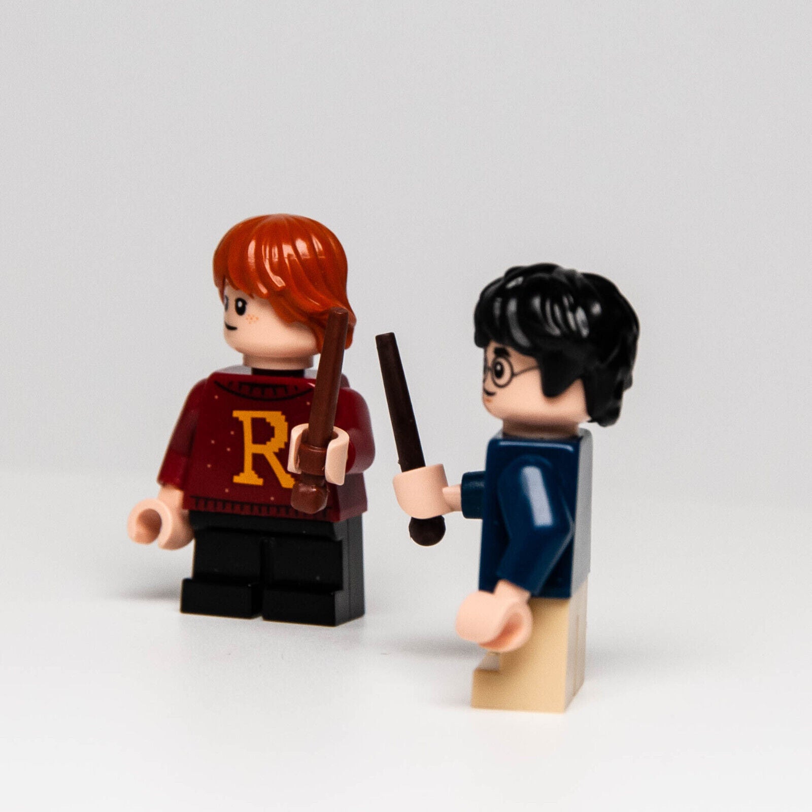 (Lot of 2) LEGO Minifigures - Harry and Ron, Letter Sweaters 75964 (hp207 hp206) - StudBee
