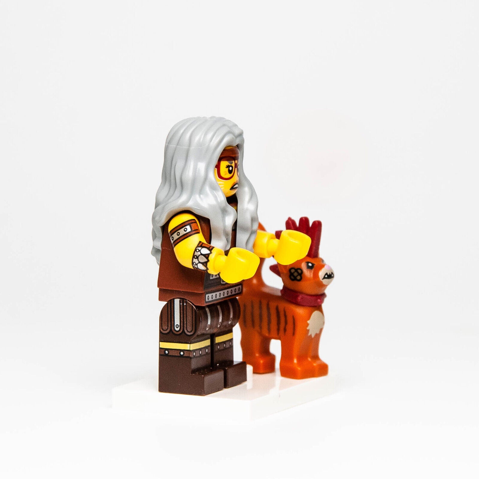 LEGO Movie 2 Series Minifigure: Cat Lady Sherry Scratchen-Post 71023 (coltlm2-6) - StudBee