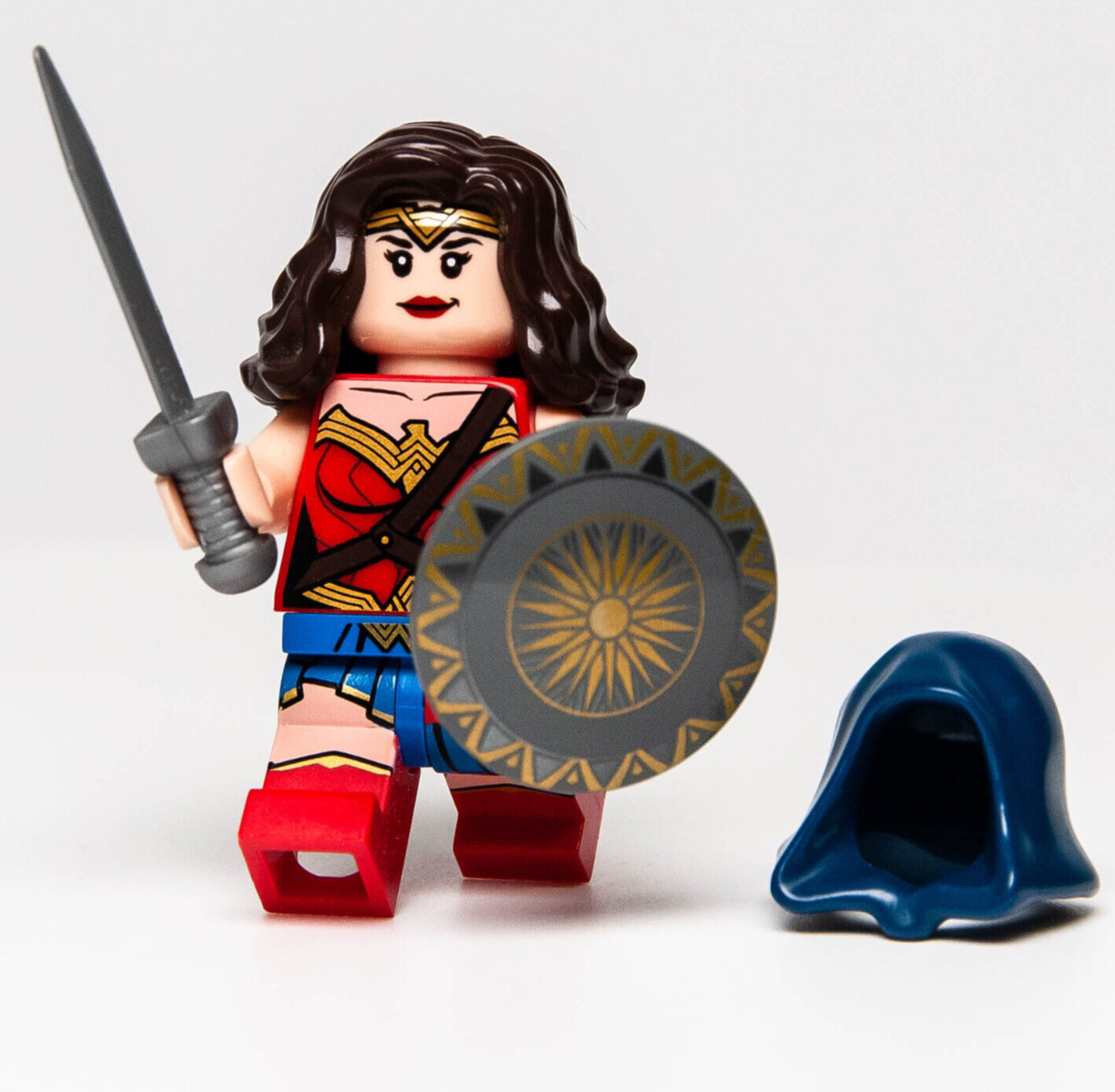 LEGO Wonder Woman Minifigure w/ Cross Belt & Shield (sh393) 76075 Blue Hood - StudBee