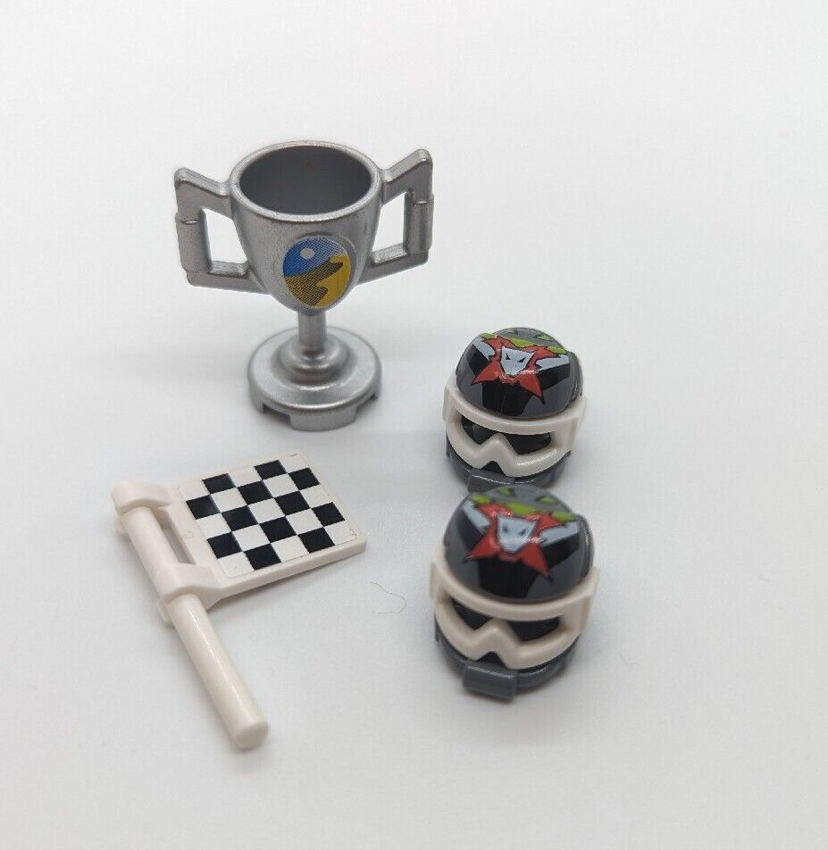 LEGO World Racers 8864 Lot - Rex-treme (wr001) & Max-treme (wr011) Flag, Trophy - StudBee