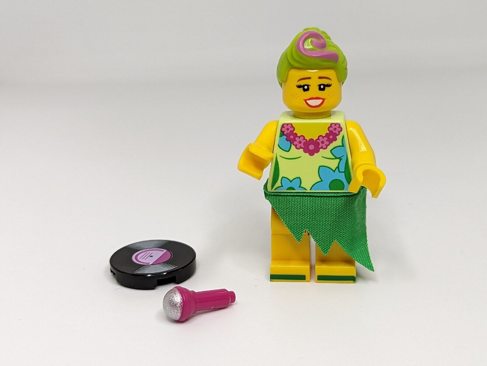 The LEGO Movie 2 Minifigure - Hawaiian Singer Hula Lula 71023 (coltlm2-7) tlm154