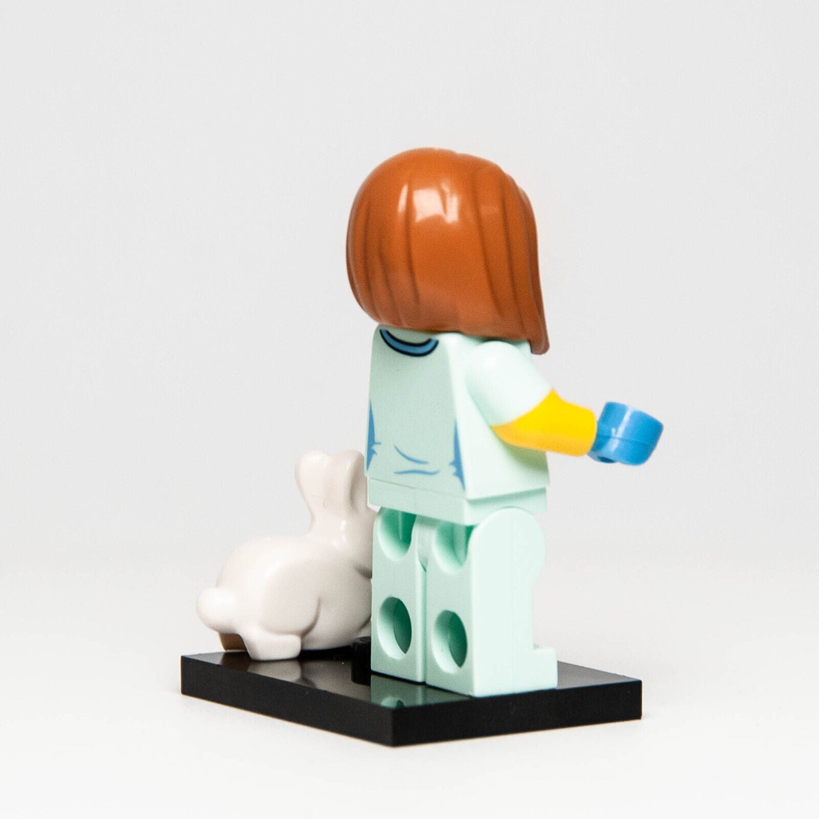 Lego CMF Series 17 Minifigure: Female Veterinarian & Bunny Rabbit (col17-5 71018 - StudBee