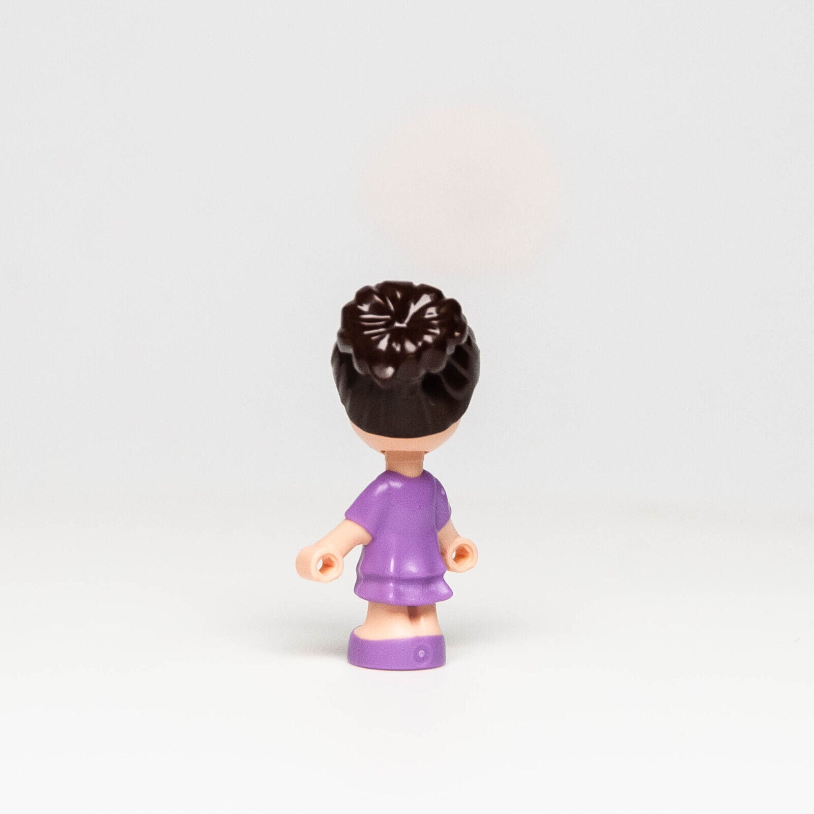 Lego Disney Encanto - Minifigure Luisa Micro Doll (dis061) 43201 - StudBee