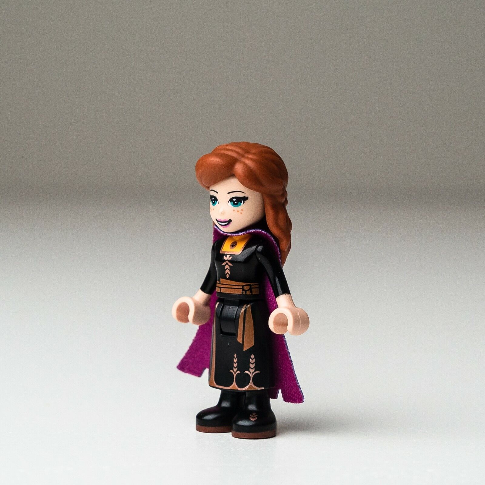 NEW Anna - Black Dress - Disney's Frozen -  (dp073) LEGO Minifigure - StudBee