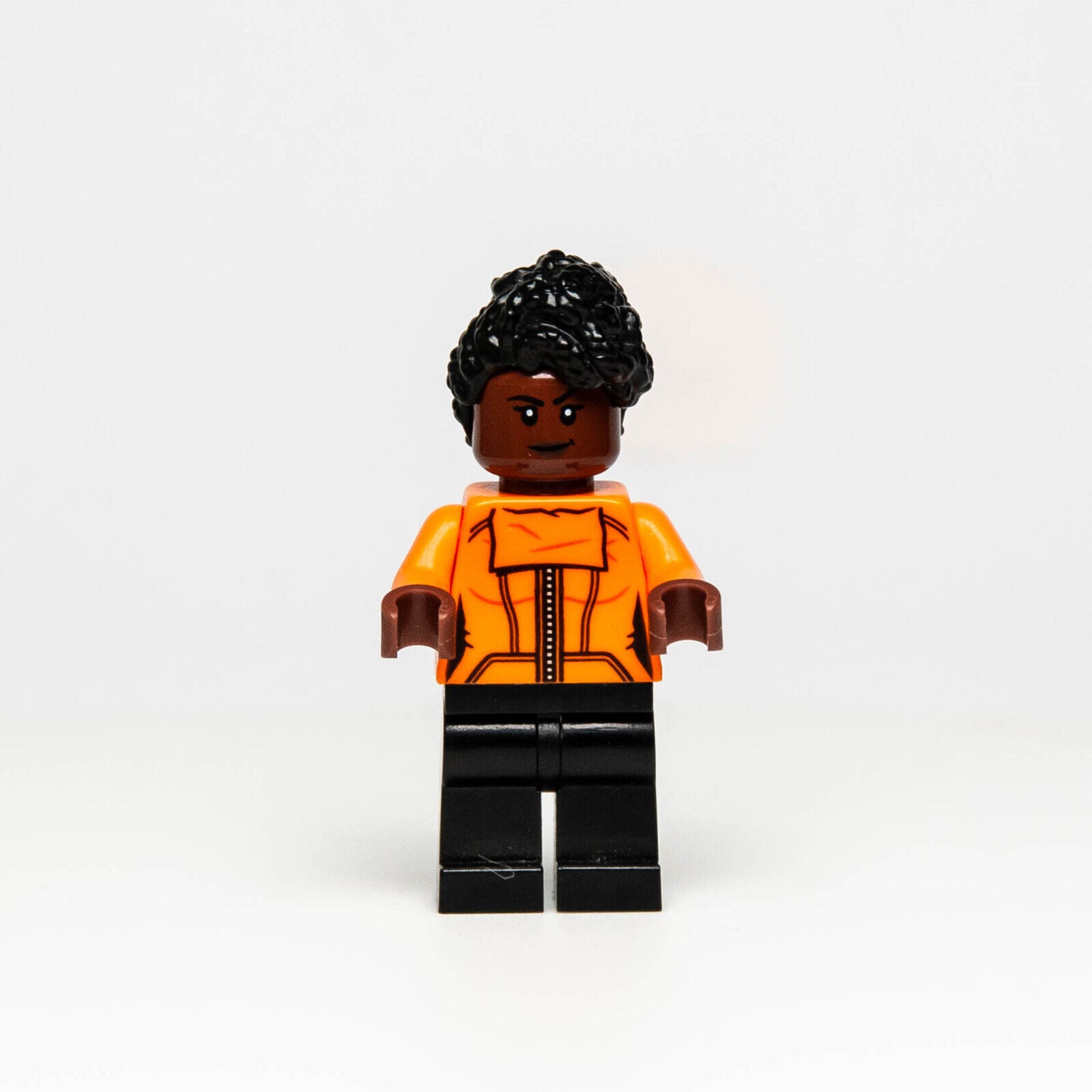 LEGO Marvel Minifigure - Shuri (sh512) Orange Top Avengers 76103 - StudBee