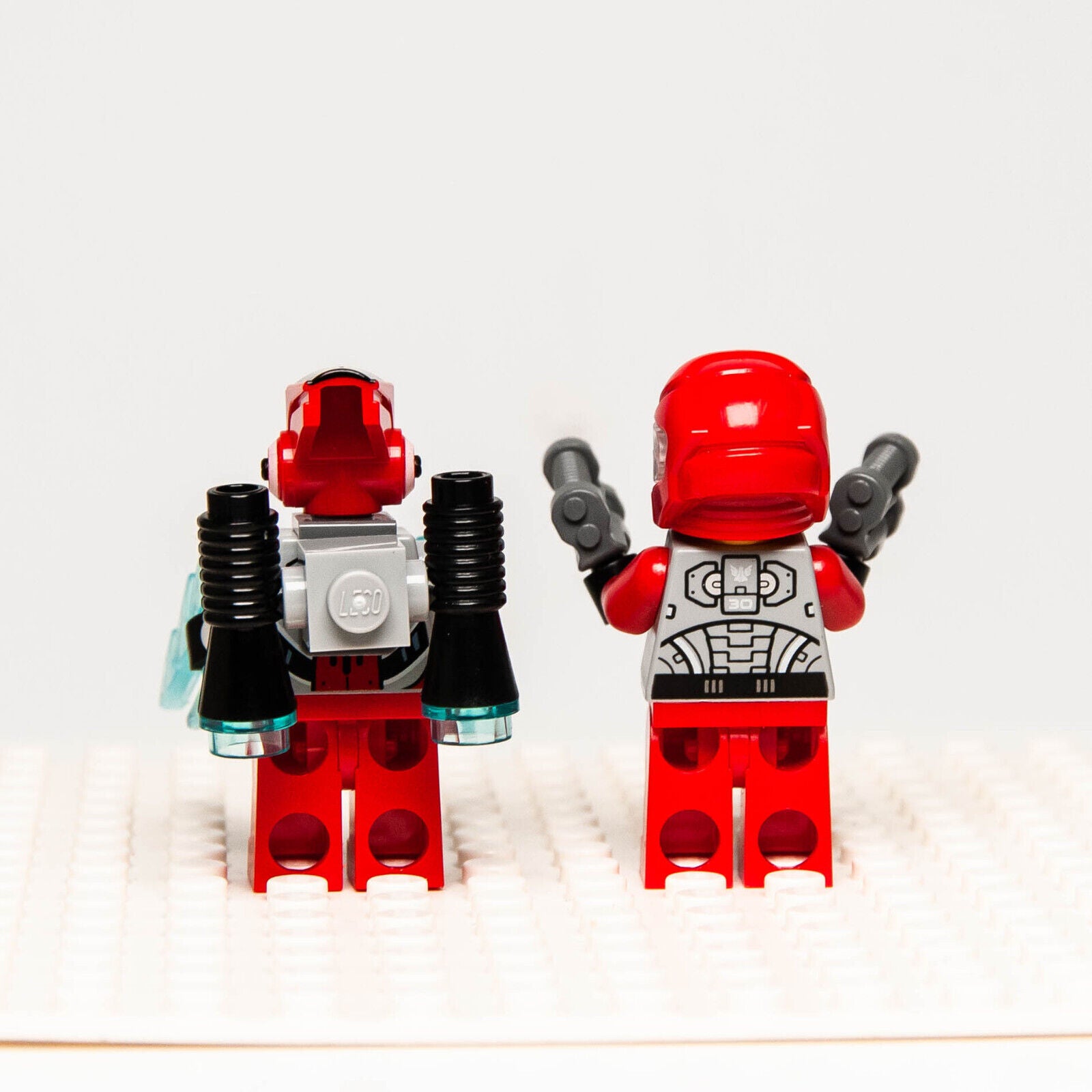 LEGO Galaxy Squad Space - Billy Starbeam & Red Robot Sidekick 70702 (gs005 gs006 - StudBee