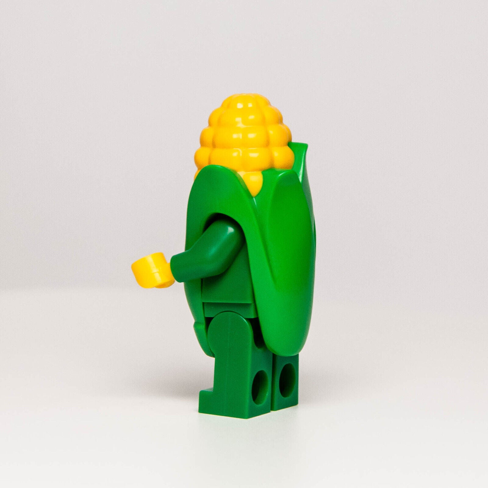 LEGO CMF Minifigure - Series 17 - Corn Cob Guy (col289) - StudBee
