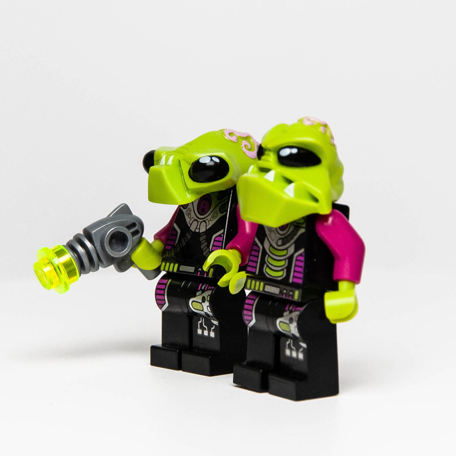 (Lot of 2) LEGO Space Alien Conquest Pilot and Trooper w/ Guns (ac002 ac003) - StudBee