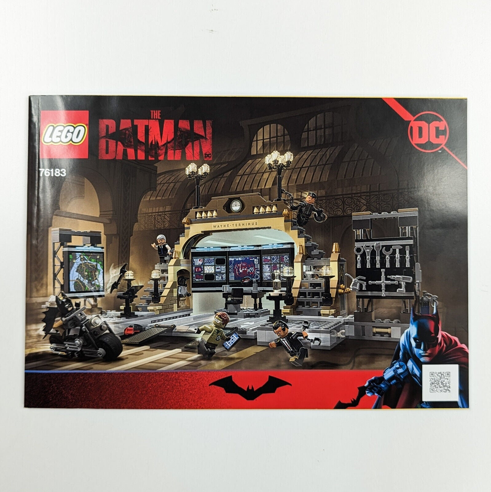 New LEGO DC Batman Batcave: The Riddler Face-off Set 76183 BOOKLET ONLY - StudBee