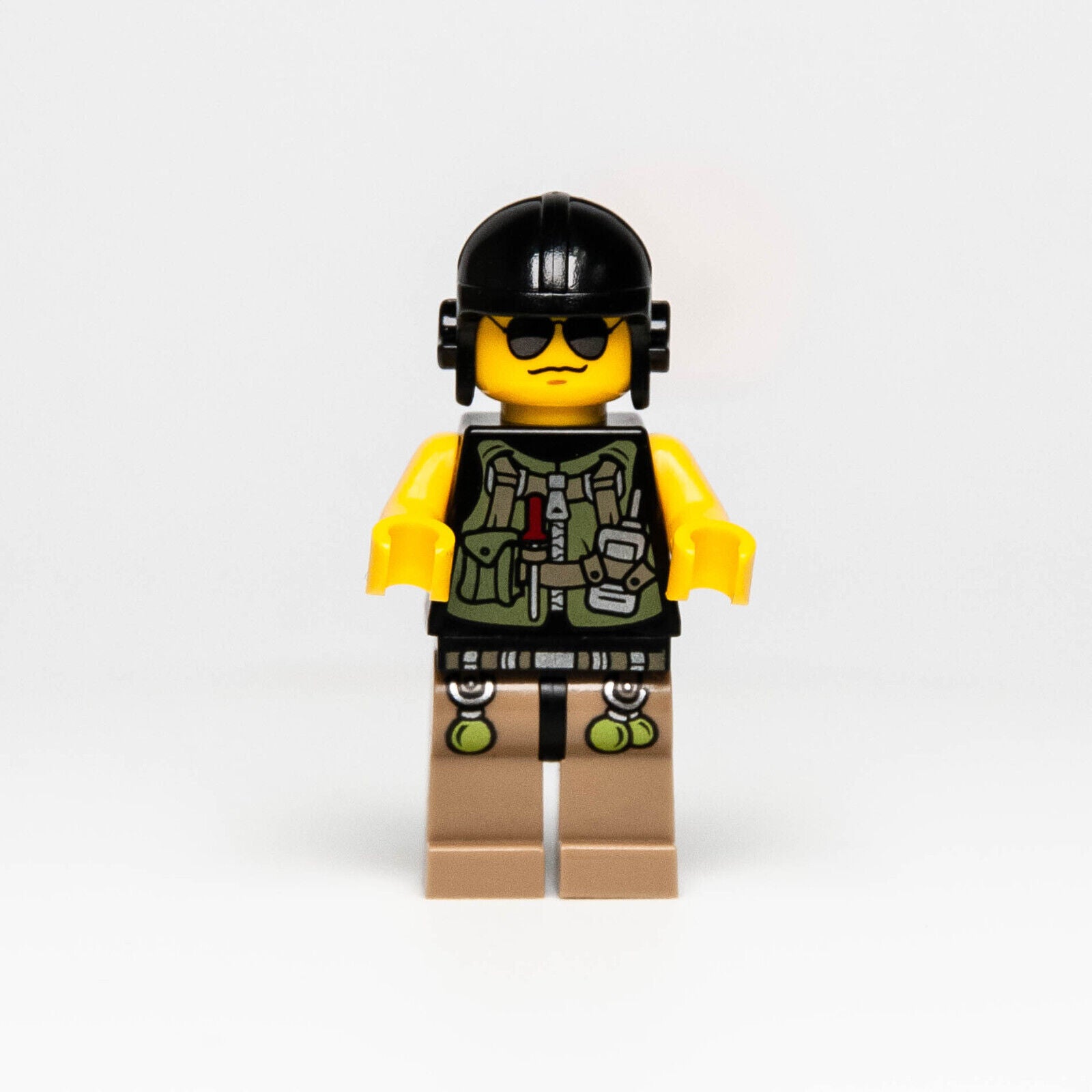 LEGO Dino Hero Utility Vest Minifigure w/ Gun (dino004) 5887 Jurassic Trapper