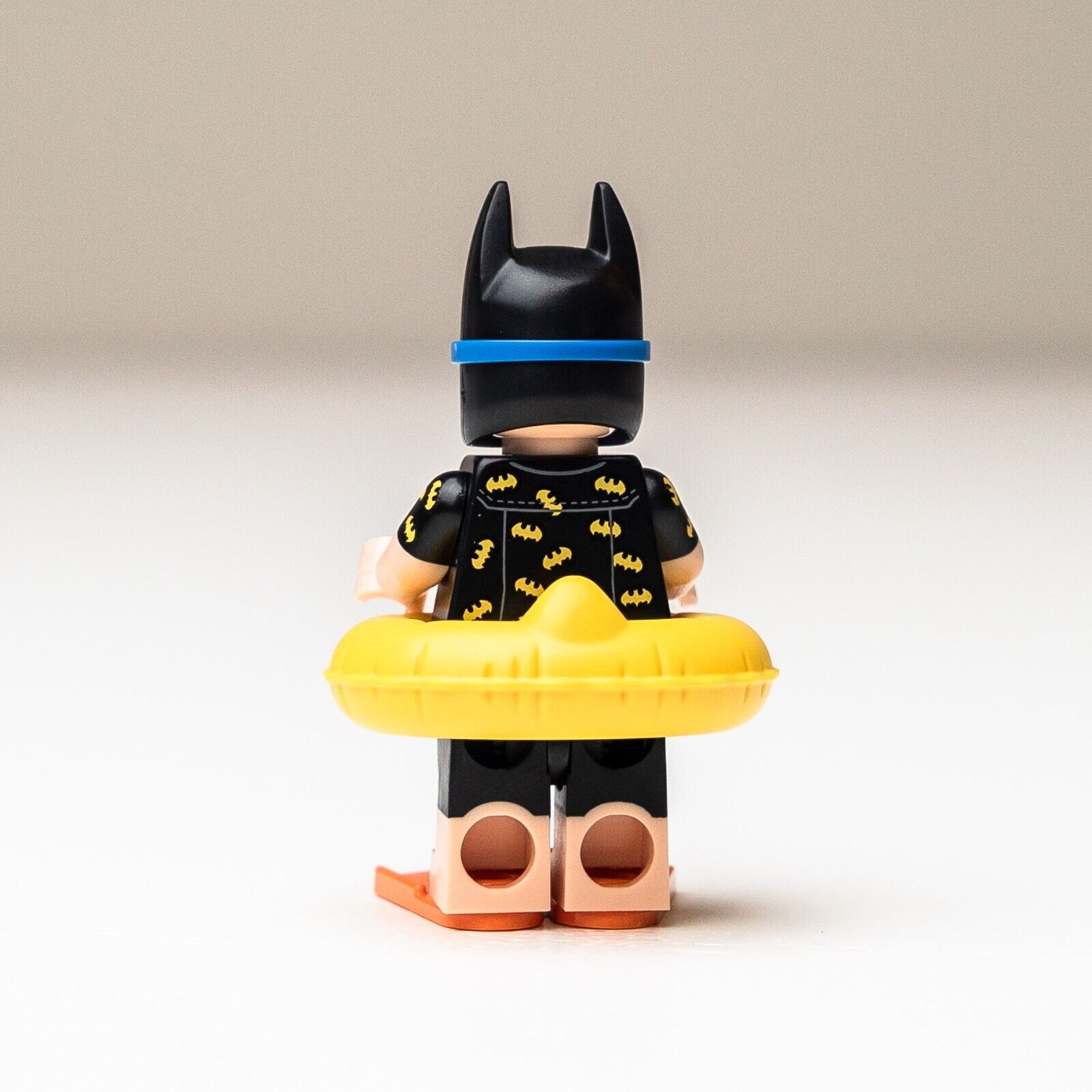 NEW Lego DC Batman Series 1 CMF 71017 Minifig: Beach Vacation Batman (coltlbm-5) - StudBee