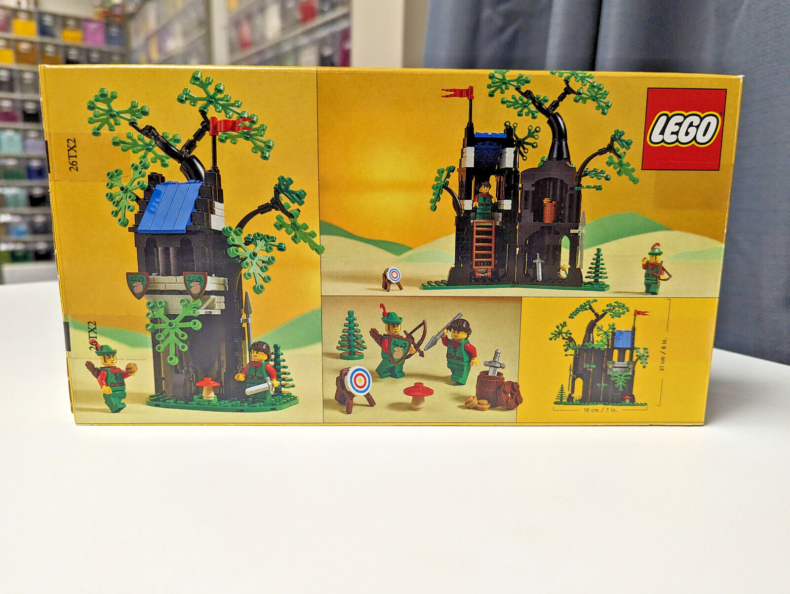 LEGO 40567 Forest Hideout Castle - 90th Anniversary Set - Forestmen Medieval - StudBee