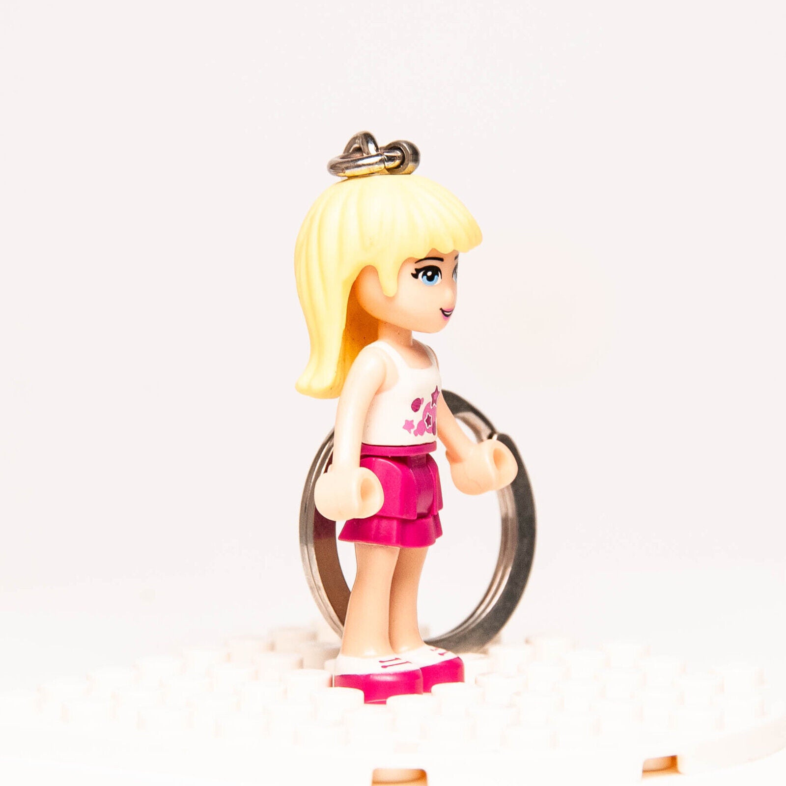 Lego 853550 Friends Stephanie Minifigure Keychain Keyring frnd102 - StudBee