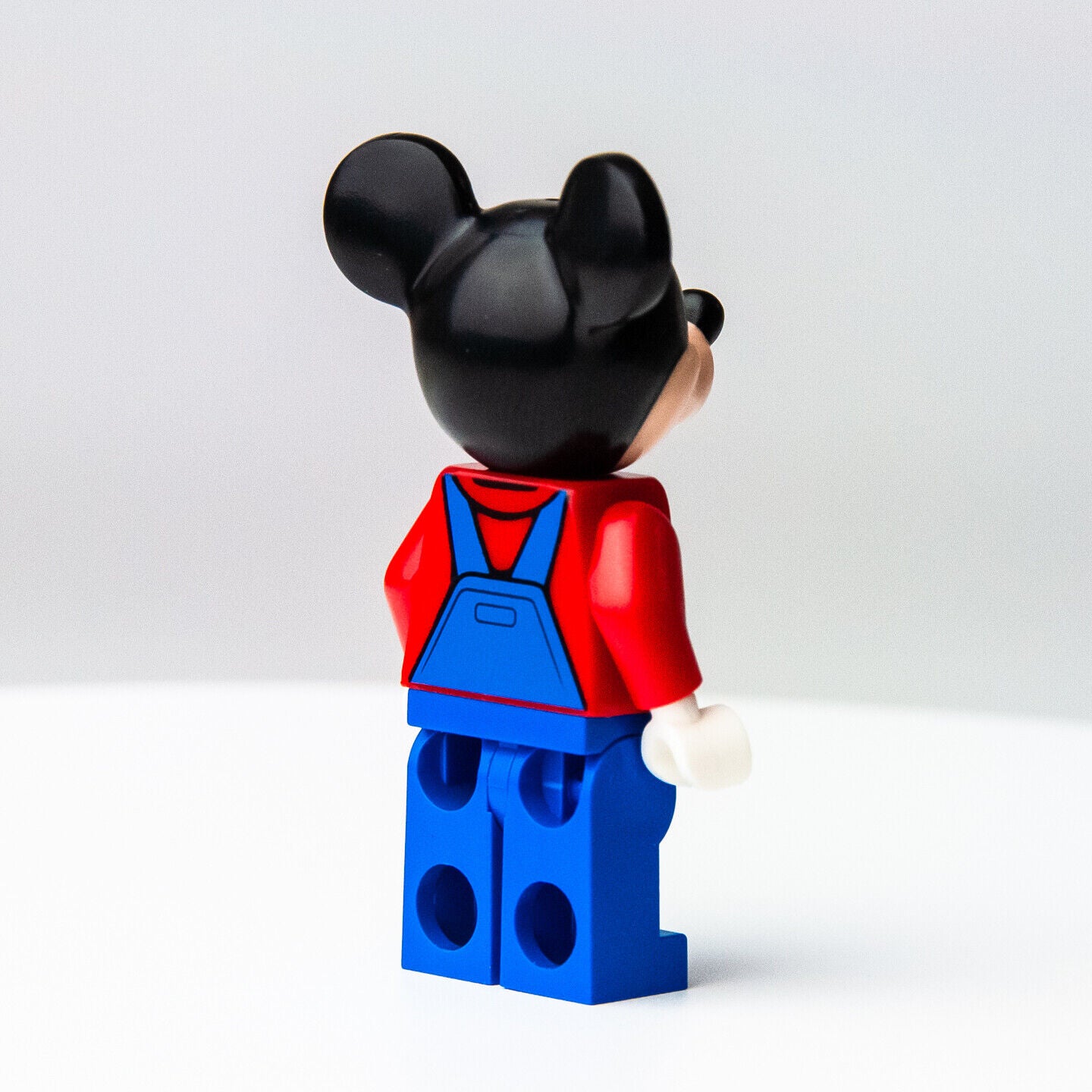 NEW Mickey Mouse - Mickey Mouse & Donald Duck's Farm - (dis054) LEGO Minifigure - StudBee