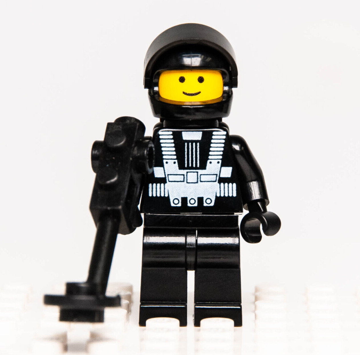 LEGO Vintage Space Minifigure - Blacktron 1 (sp001) Spaceman - StudBee