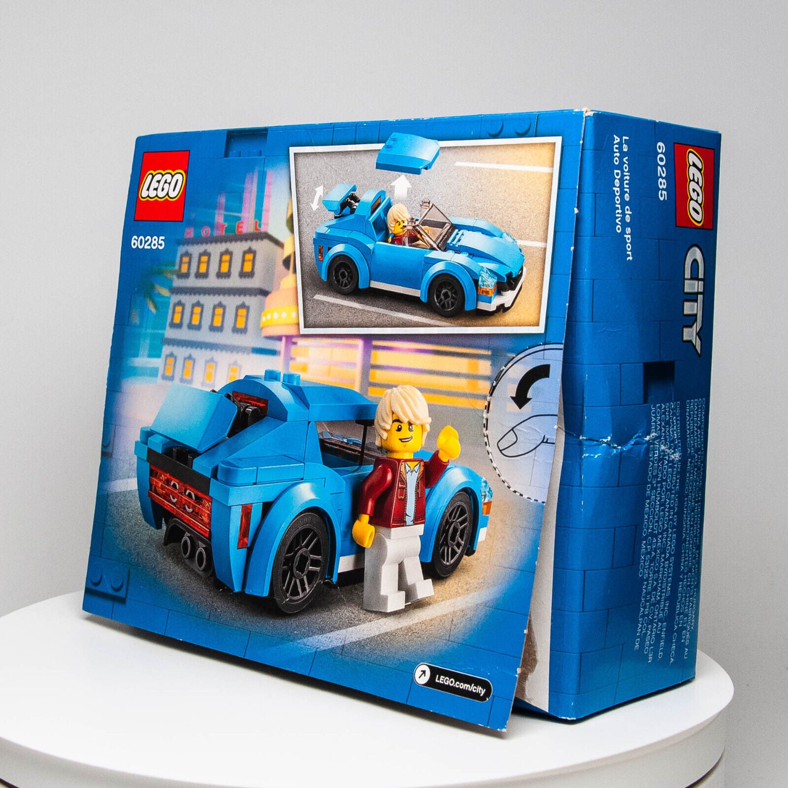 LEGO City Traffic Blue Sports Car- Set 60285 - COMPLETE w/ Box, Instructions - StudBee