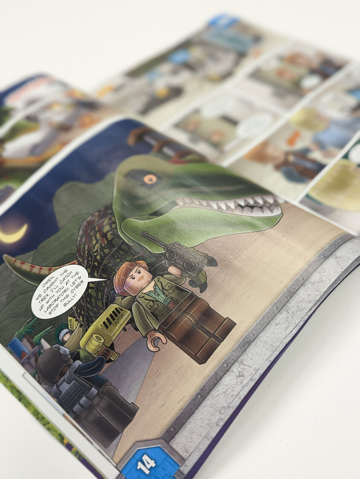 LEGO Jurassic World UK 2023 Magazine Issue 2 - Baby Raptor 122327 - StudBee