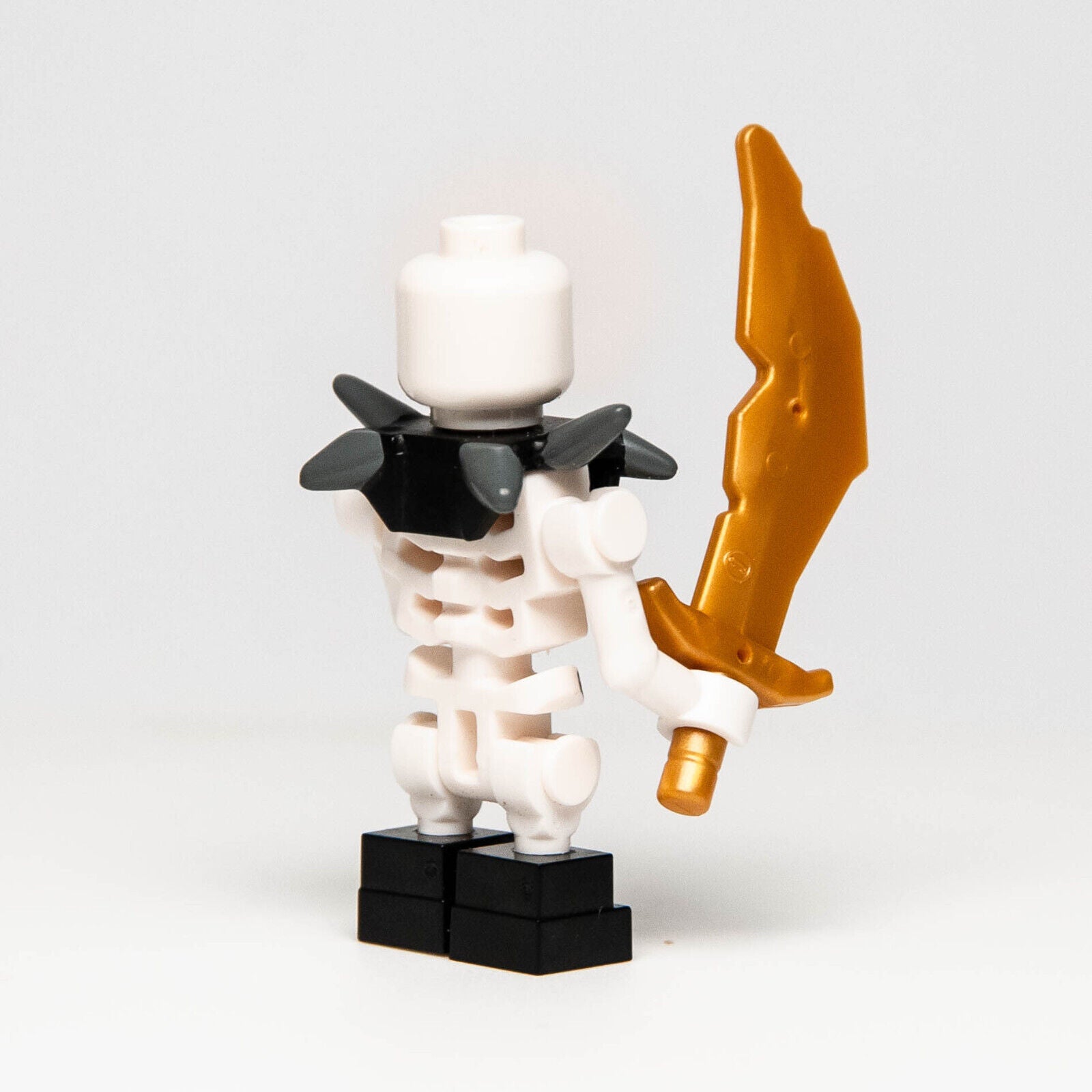 LEGO Ninjago Golden Weapons: Chopov Heavy Armor (njo021) 2114 Spinners - StudBee