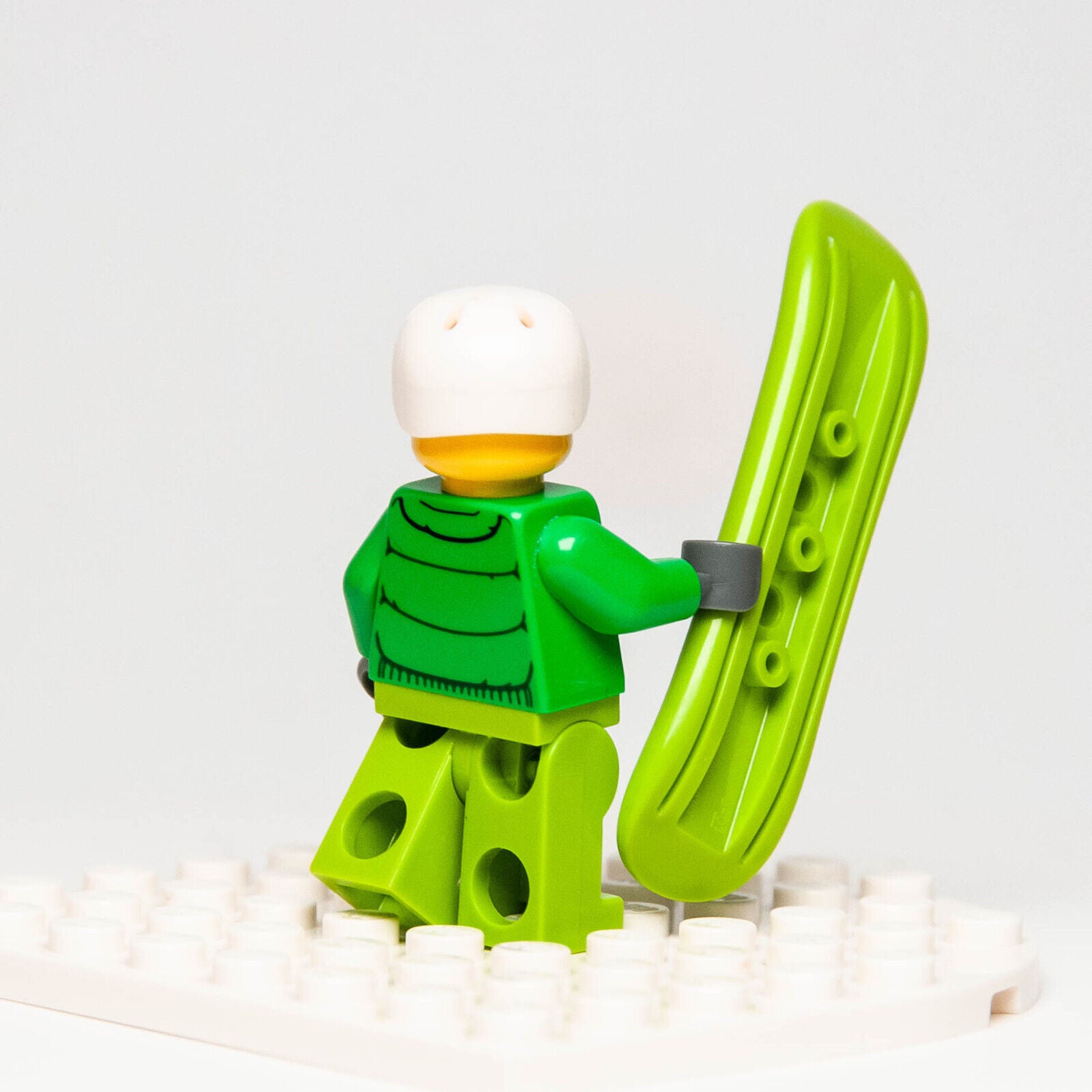 Lego City Minifigure - Winter Snowboarder Skier (cty0857) 60179 - StudBee