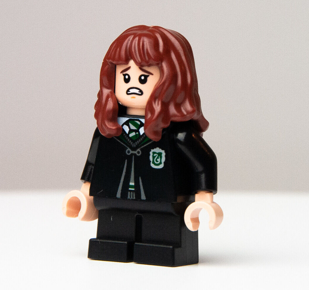 NEW Hermione Granger, Slytherin Robe - 7638 - (hp286) LEGO Minifigure - StudBee