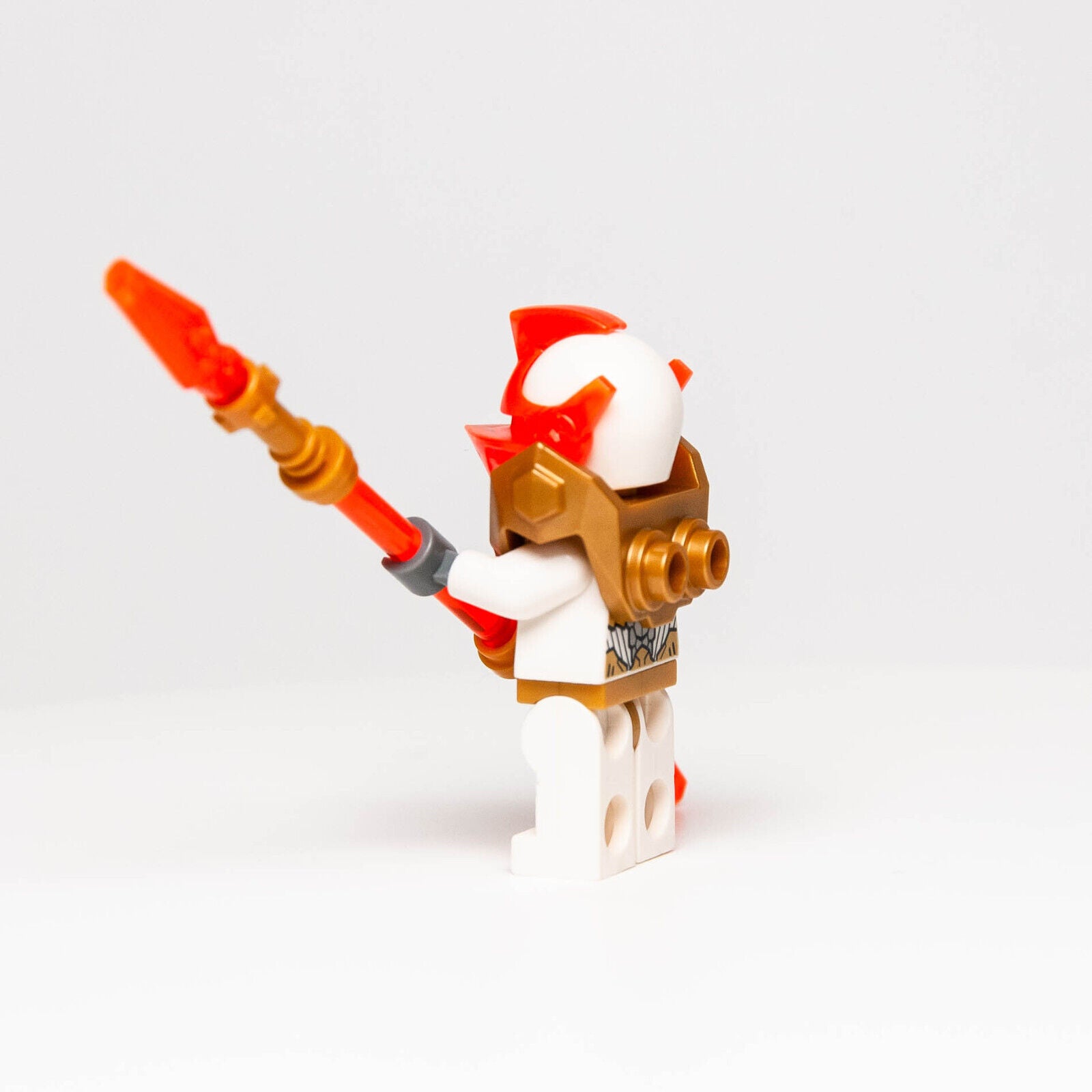 LEGO Nexo Knights - Lance Pearl Gold Armor Minifigure - 72001 (nex141) - StudBee