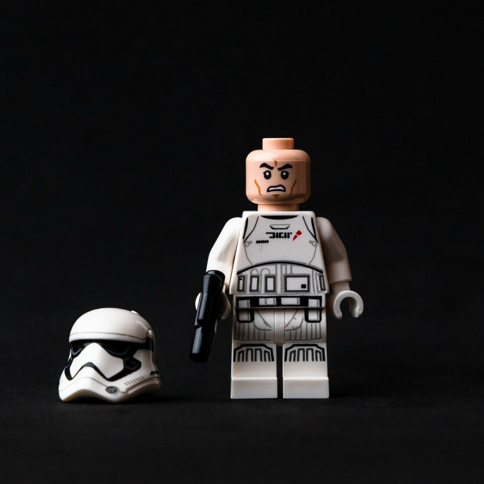 New LEGO First Order Treadspeeder Driver Minifigure - 75250 (sw1056) - StudBee