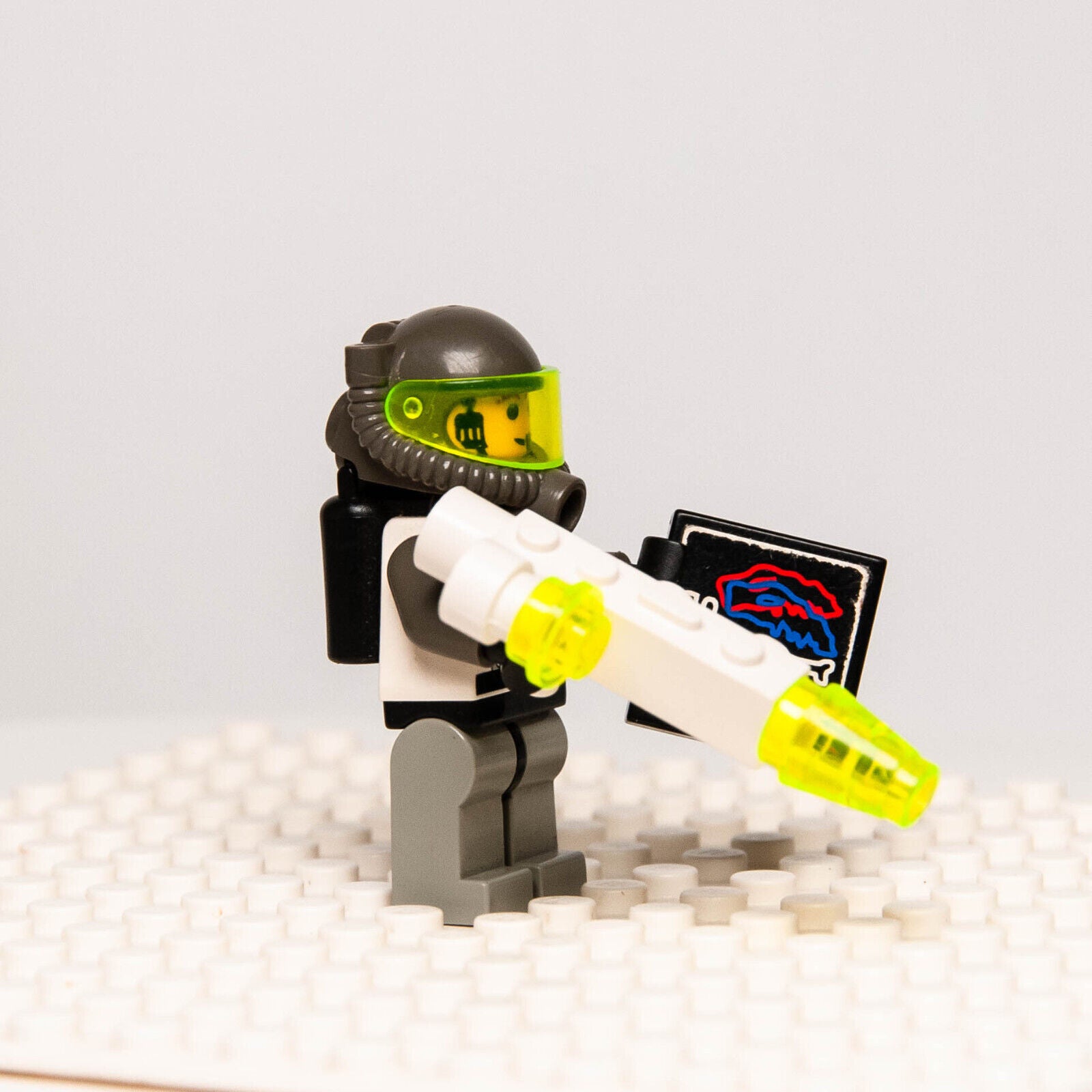 LEGO Space Exploriens Minifigure - Dino Bone Detector Tile (sp012) 1737 - StudBee