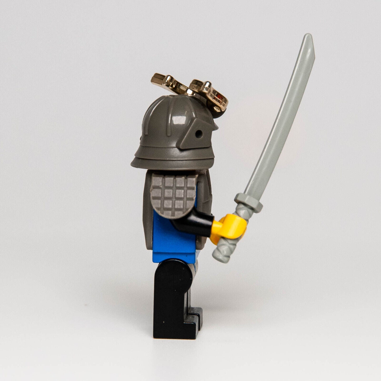 Lego Ninja Minifigure - Shogun Blue w/ Armor (cas056) - StudBee