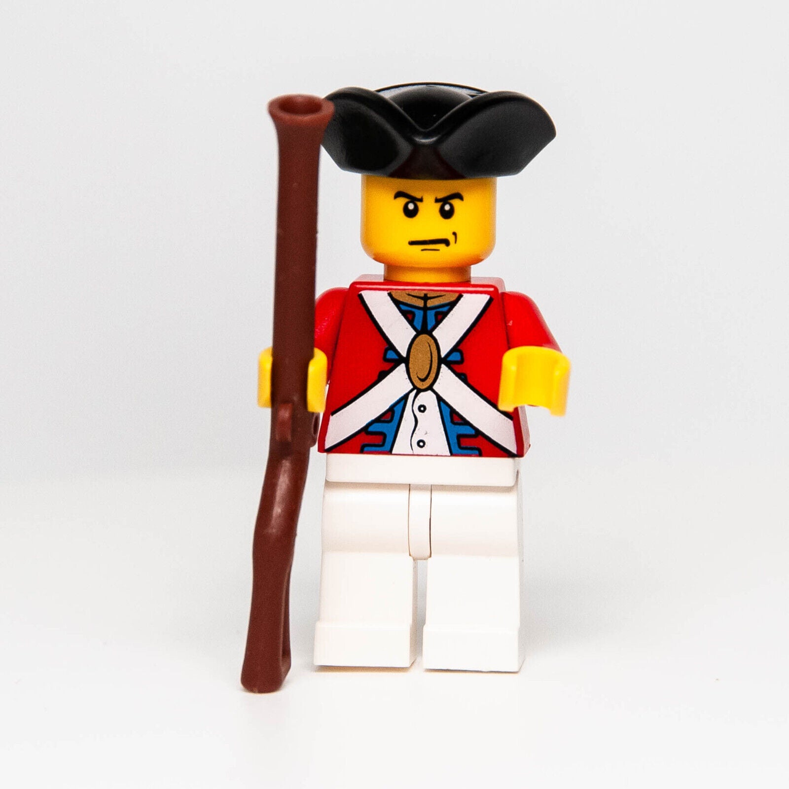 LEGO Imperial Soldier II Minifigure - Officer - Pirates (pi125) w/ Rifle - StudBee