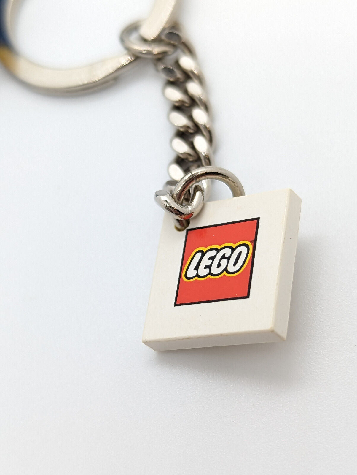 Lego Majisto Wizard Merlin Key Chain (Plain Torso) Ring 850148 (cas - StudBee