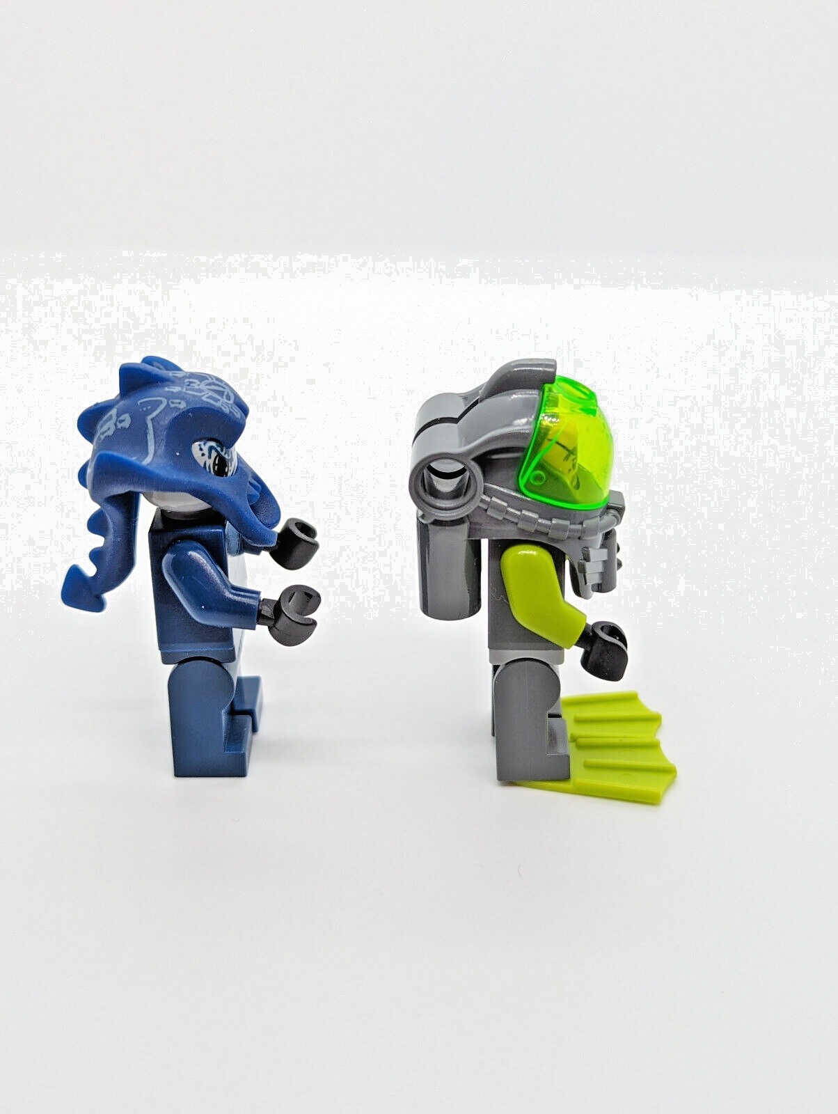 Lego Atlantis Minifigure Manta Warrior (atl003) & Ace Speedman (atl005) 8077 - StudBee